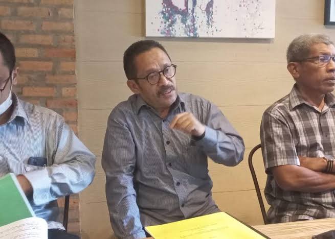 Pilwakot Ambon, Sanaky: Mari Kita dalam Satu Perahu Dukung Ely Toisuta